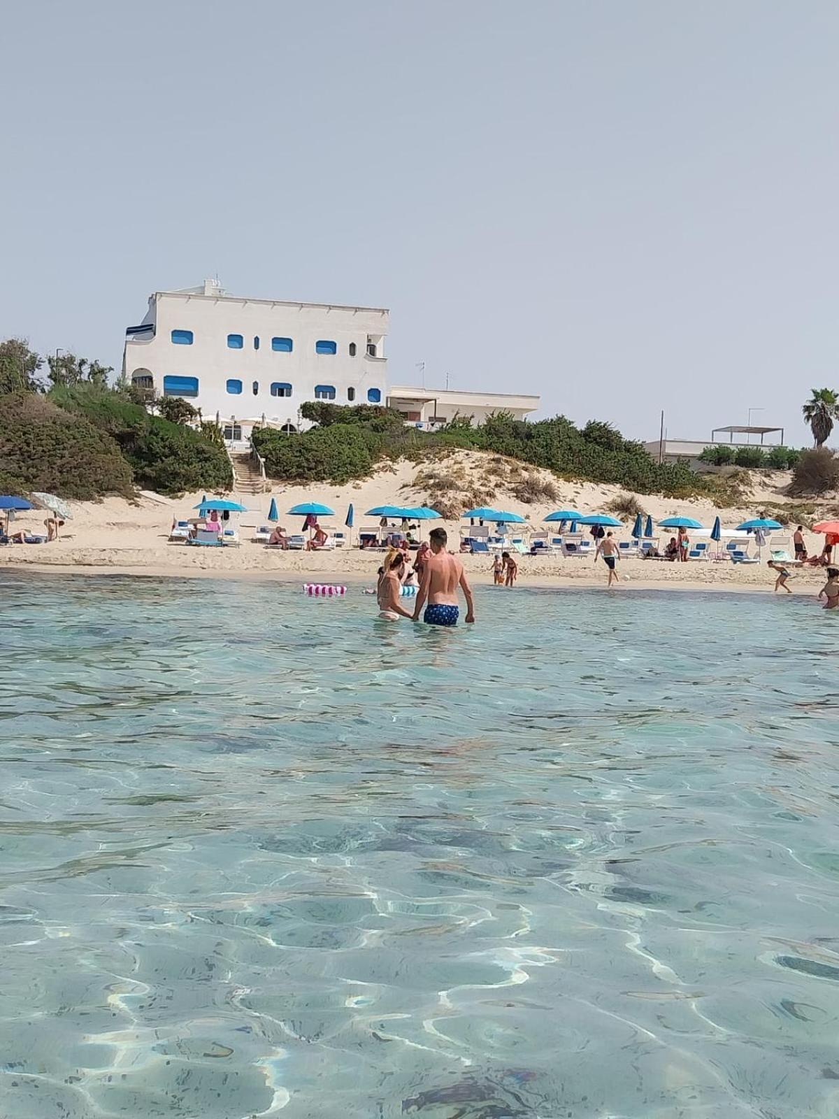 Hotel Caraibisiaco sul mare San Pietro in Bevagna Esterno foto