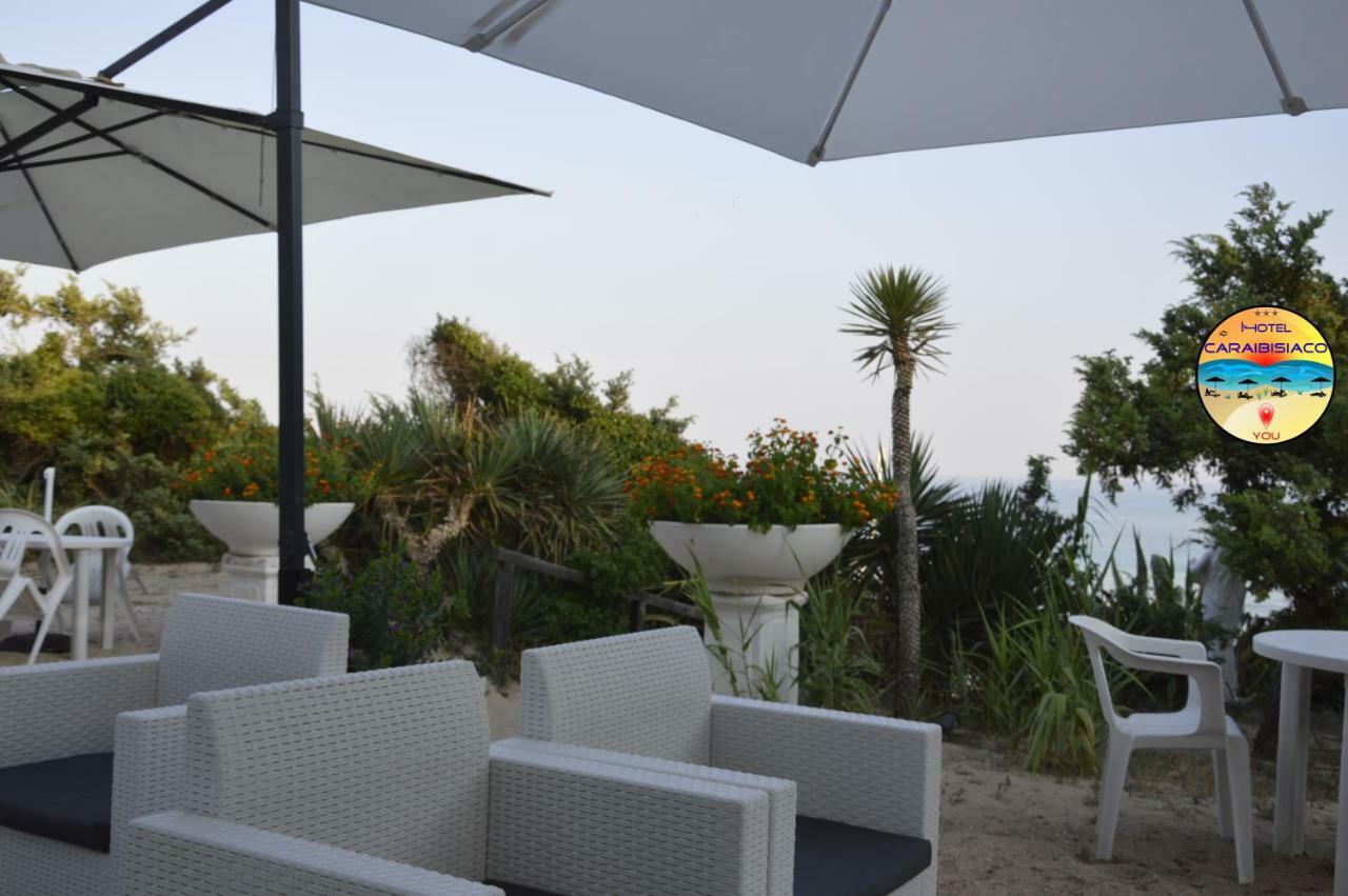 Hotel Caraibisiaco sul mare San Pietro in Bevagna Esterno foto