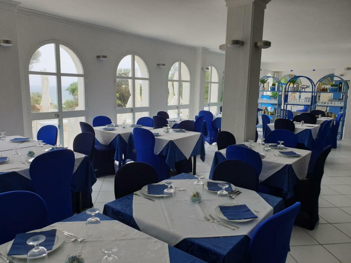 Hotel Caraibisiaco sul mare San Pietro in Bevagna Esterno foto